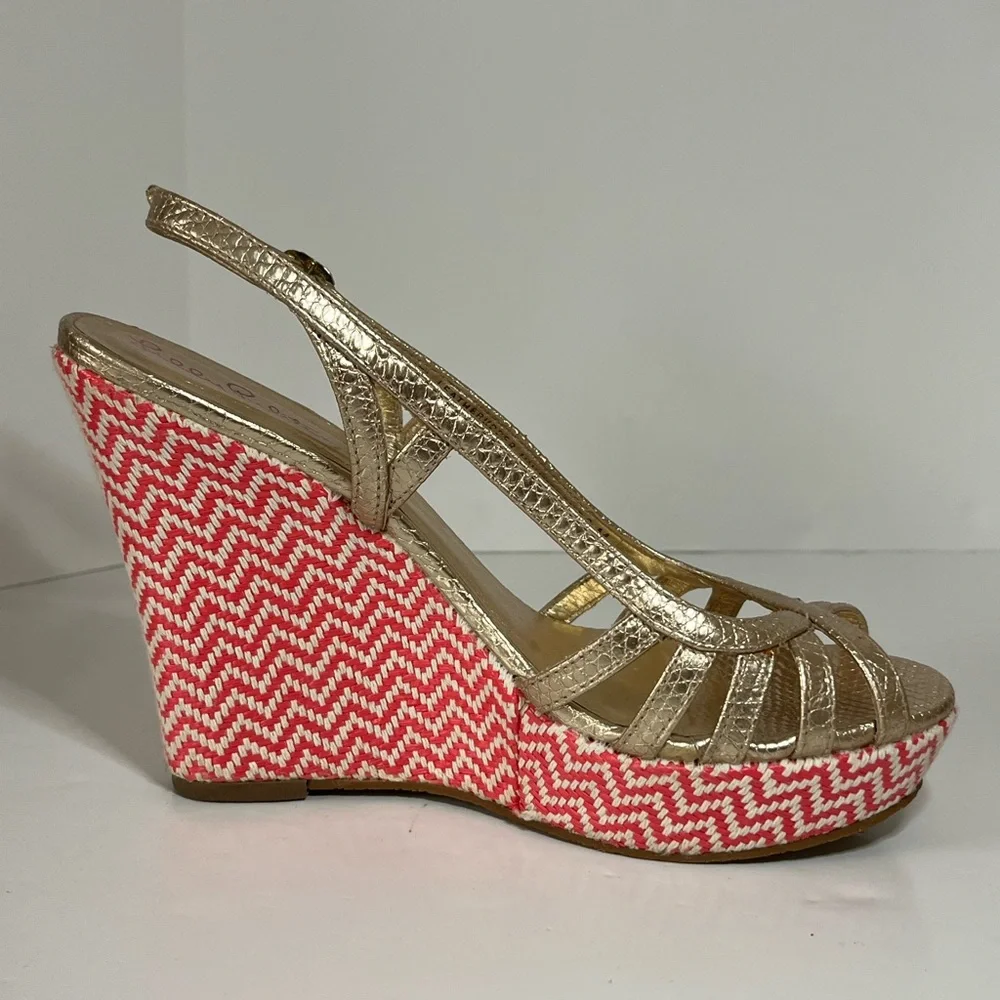 Lilly Pulitzer Sophie Pink and Gold Chevron Slingback Open Toe Strappy Wedges 6M